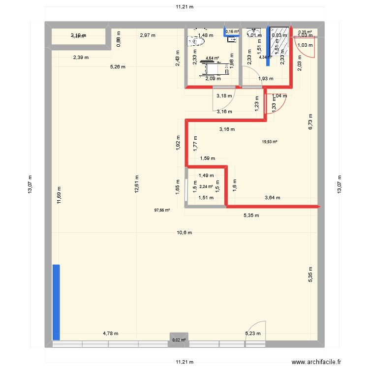 running. Plan de 9 pièces et 131 m2