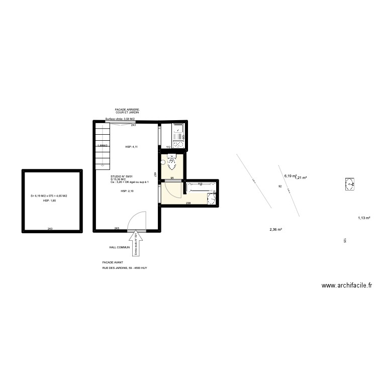 jardin. Plan de 4 pièces et 11 m2