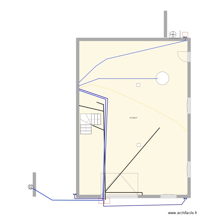 INÊS Garagem. Plan de 1 pièce et 142 m2