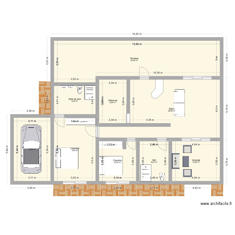 973. Plan de 9 pièces et 167 m2