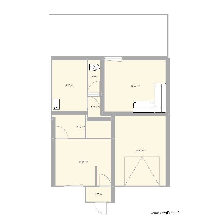 SS SOL. Plan de 8 pièces et 62 m2