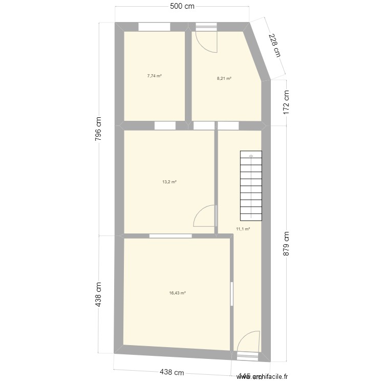 Lennick 235 RDC. Plan de 5 pièces et 57 m2
