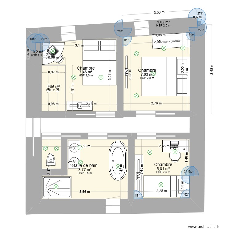 plan maison. Plan de 7 pièces et 32 m2