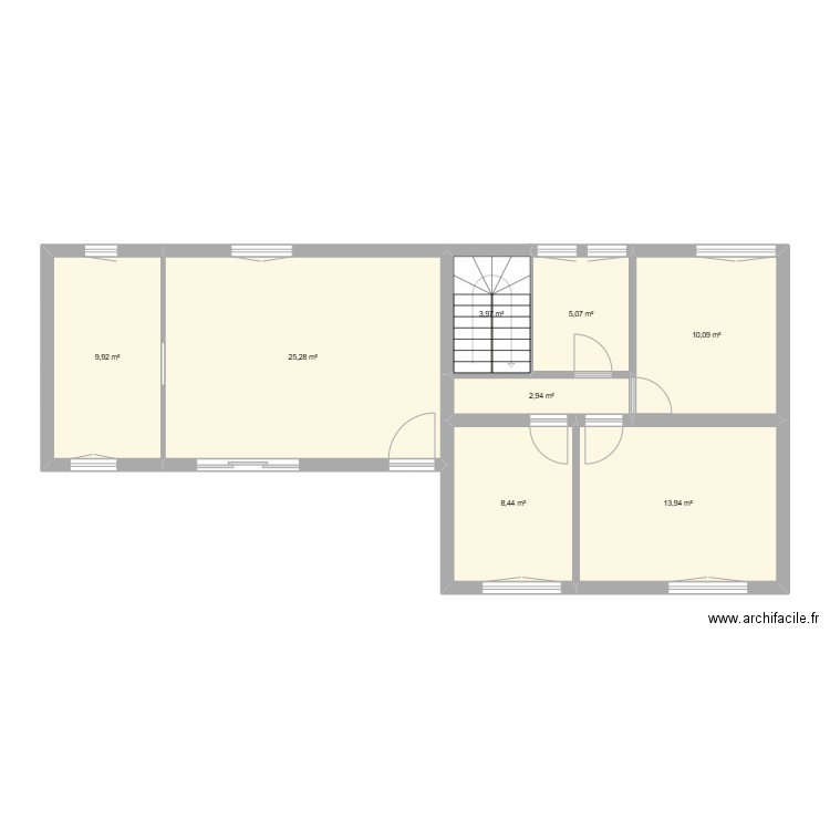 Maison Louzy. Plan de 8 pièces et 80 m2