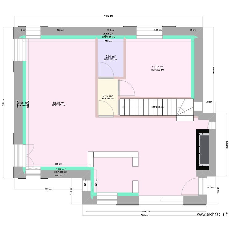 Rez de chaussée. Plan de 8 pièces et 71 m2