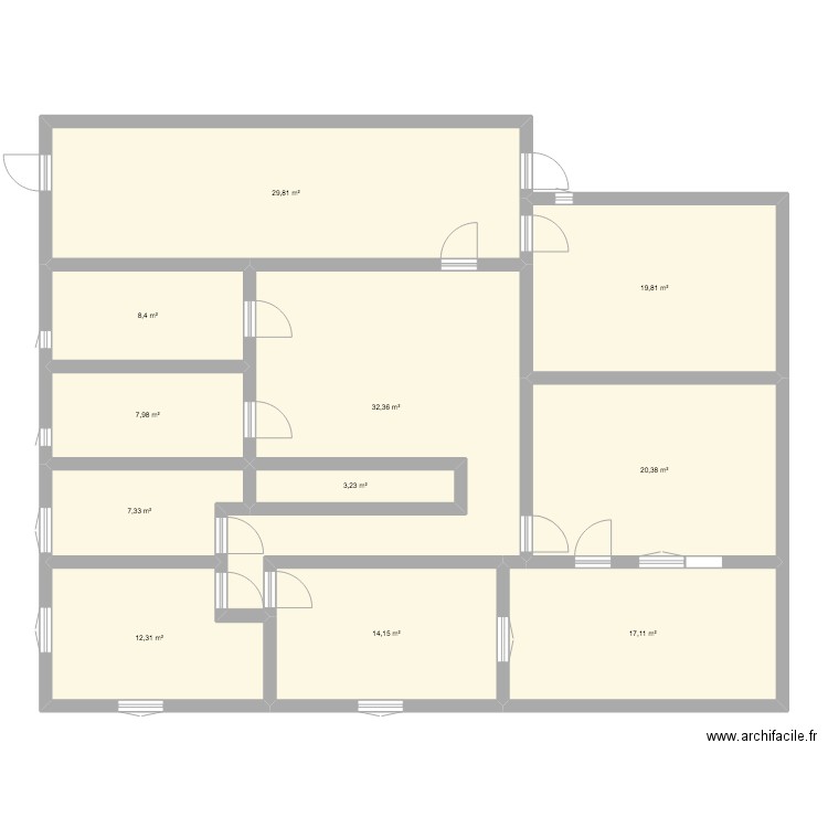 1 er niveau. Plan de 11 pièces et 173 m2