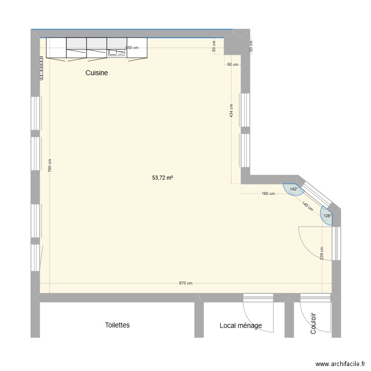 ST Bourg. Plan de 1 pièce et 54 m2