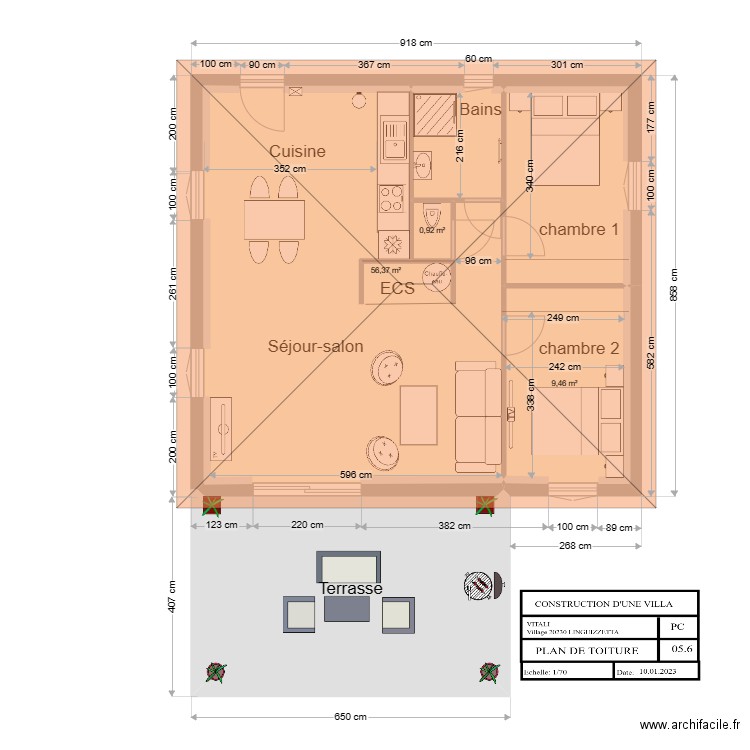 plan de toiture. Plan de 4 pièces et 90 m2