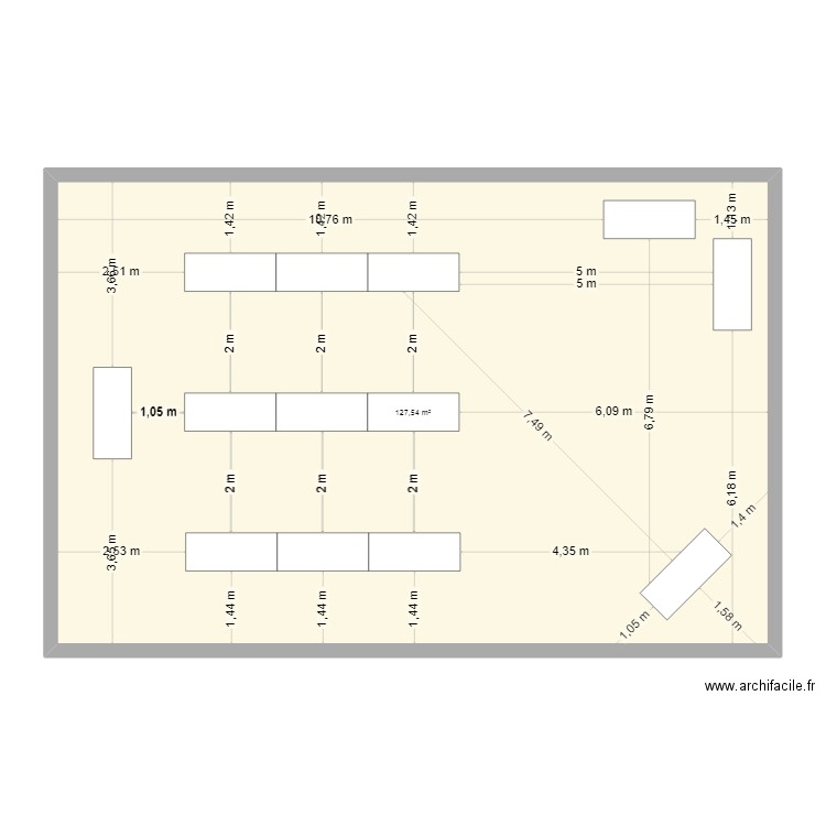 rectangle 2. Plan de 1 pièce et 128 m2