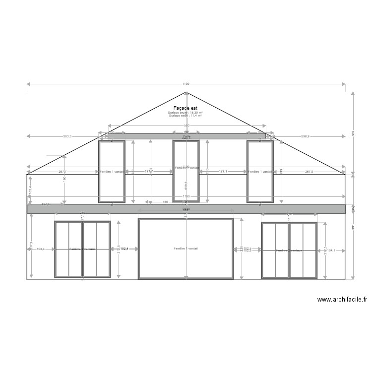 facade est. Plan de 0 pièce et 0 m2