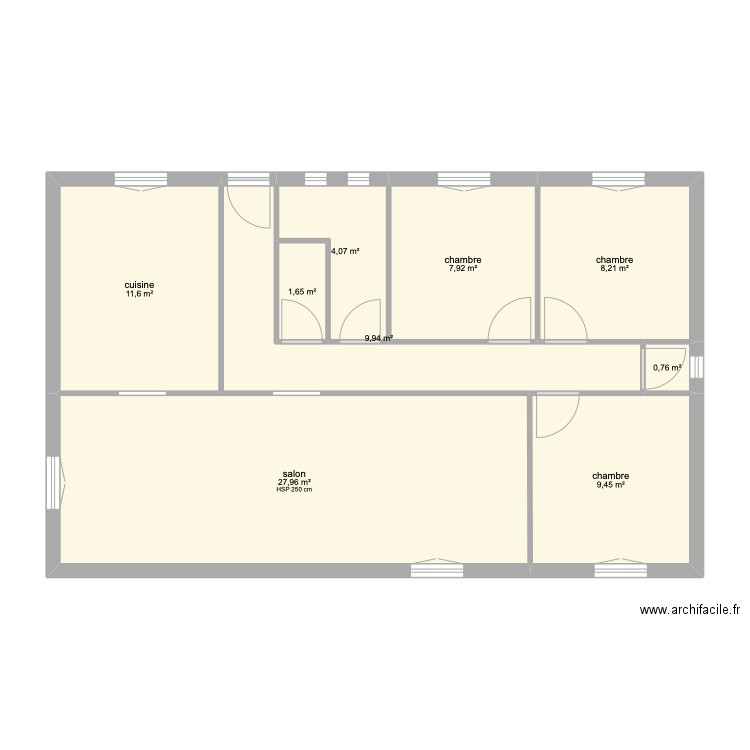 CARNIS. Plan de 9 pièces et 82 m2