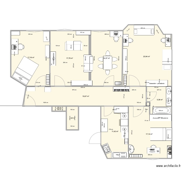 Marseillaise. Plan de 10 pièces et 130 m2