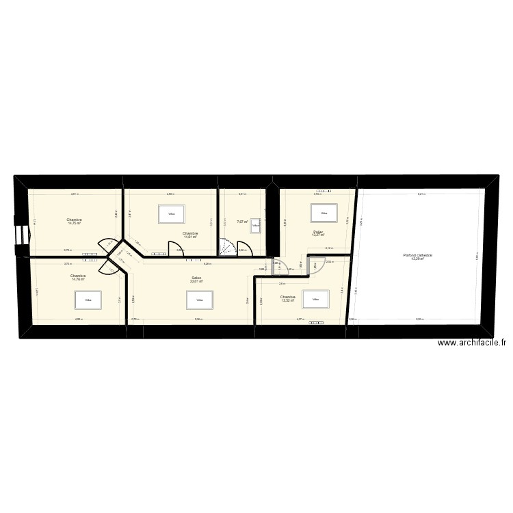 Etage. Plan de 8 pièces et 142 m2