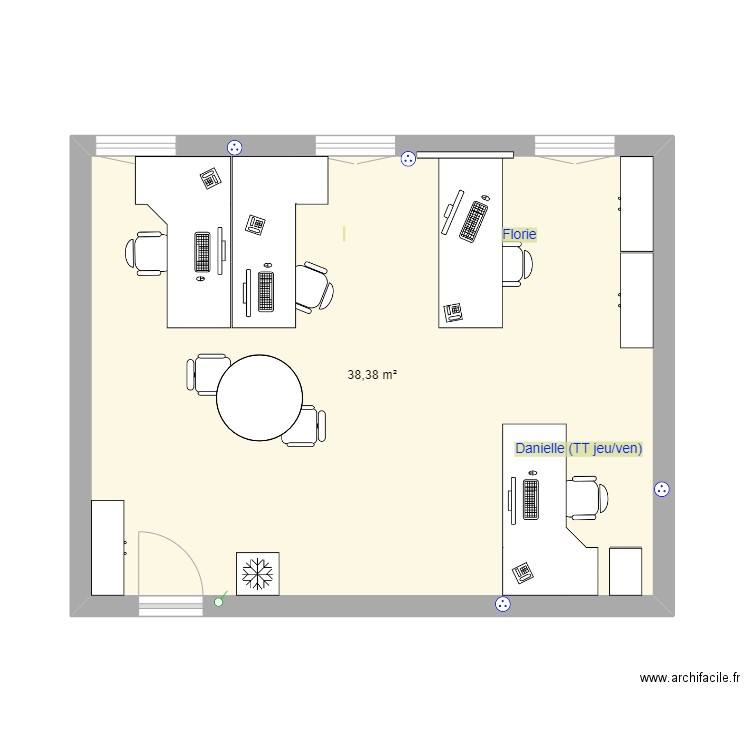 Bureau 111. Plan de 1 pièce et 38 m2
