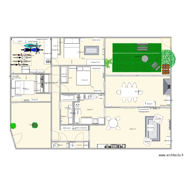 Niaux. Plan de 19 pièces et 164 m2