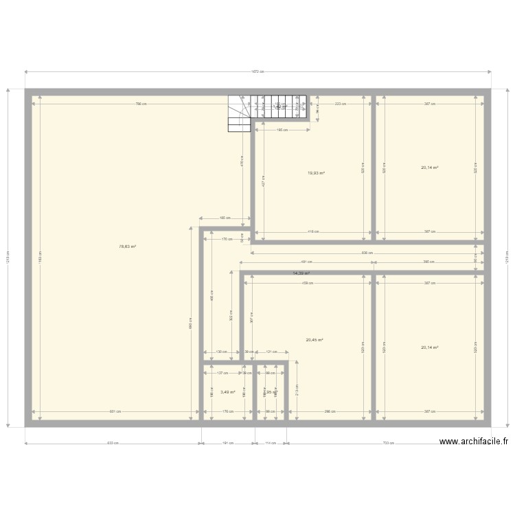 démésurée. Plan de 20 pièces et 359 m2