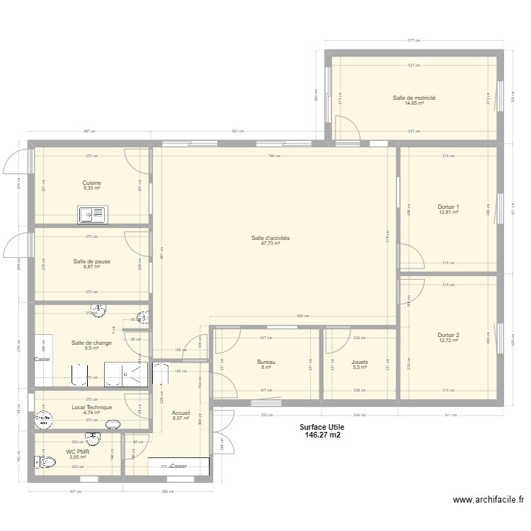 MICRO CRECHE 3. Plan de 12 pièces et 146 m2