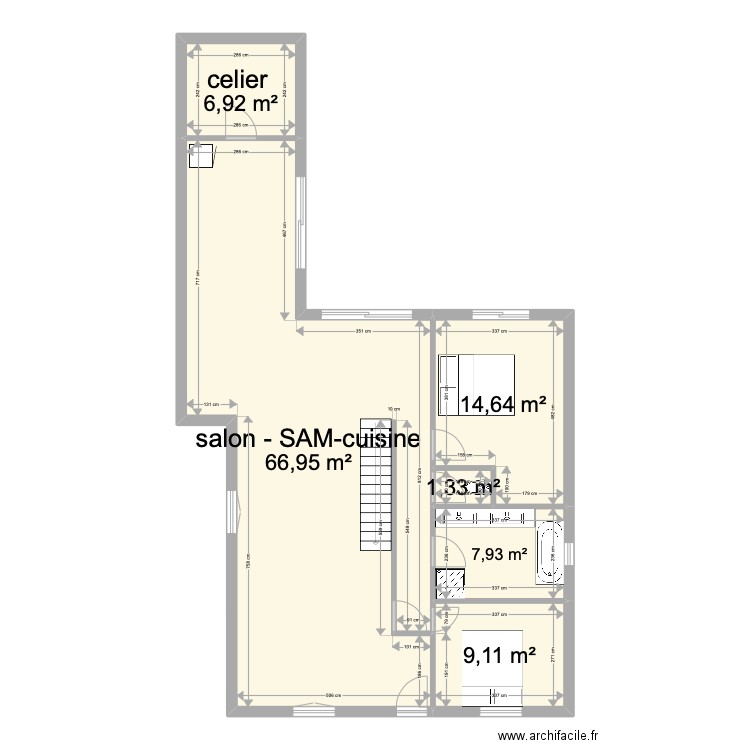 merignac RDC. Plan de 6 pièces et 107 m2