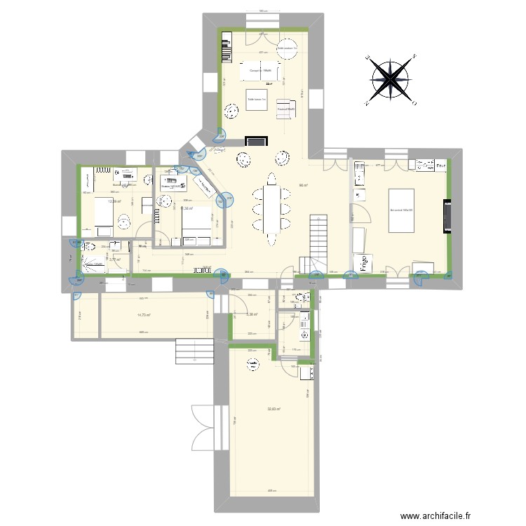 Branceilles 8. Plan de 7 pièces et 176 m2