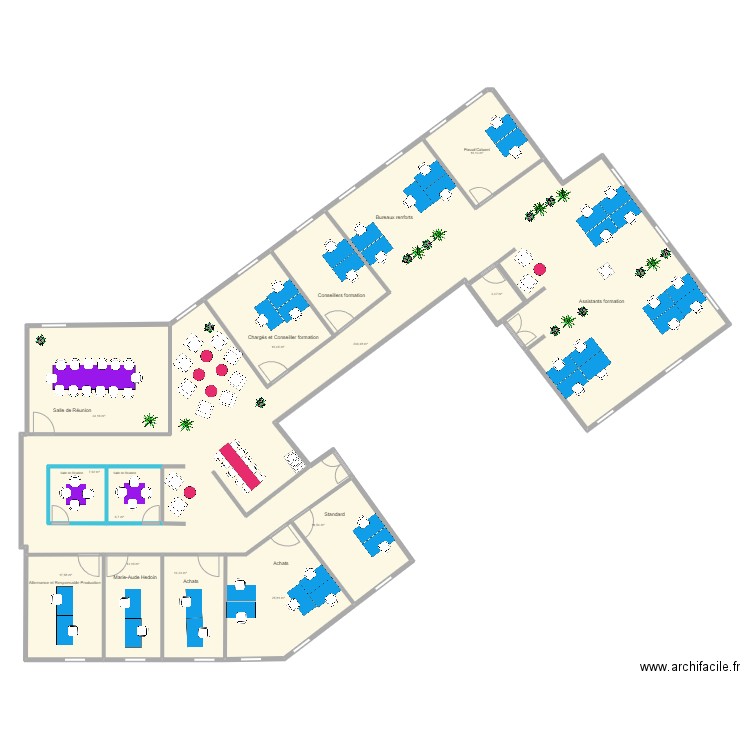 Bretagne R4. Plan de 12 pièces et 421 m2