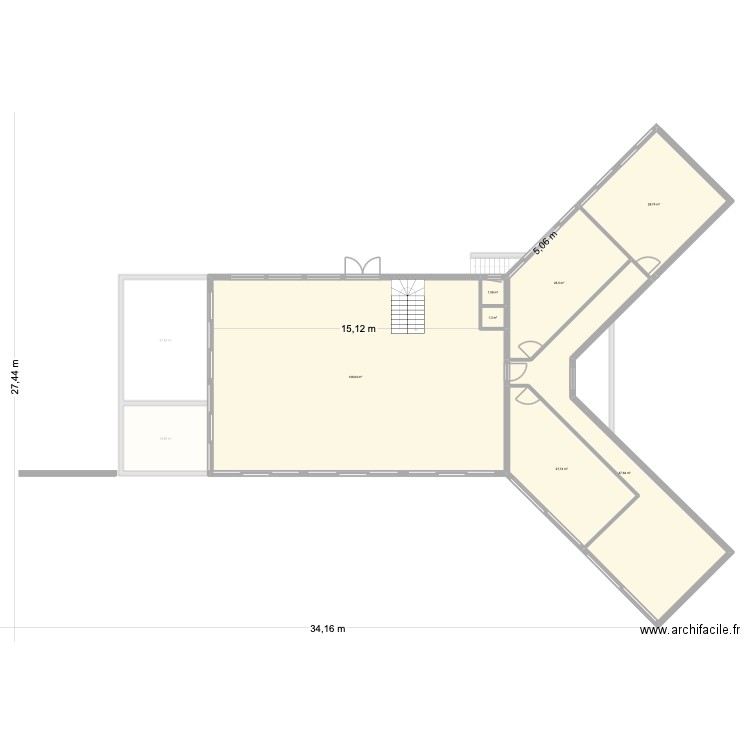 Maison en Y. Plan de 11 pièces et 527 m2