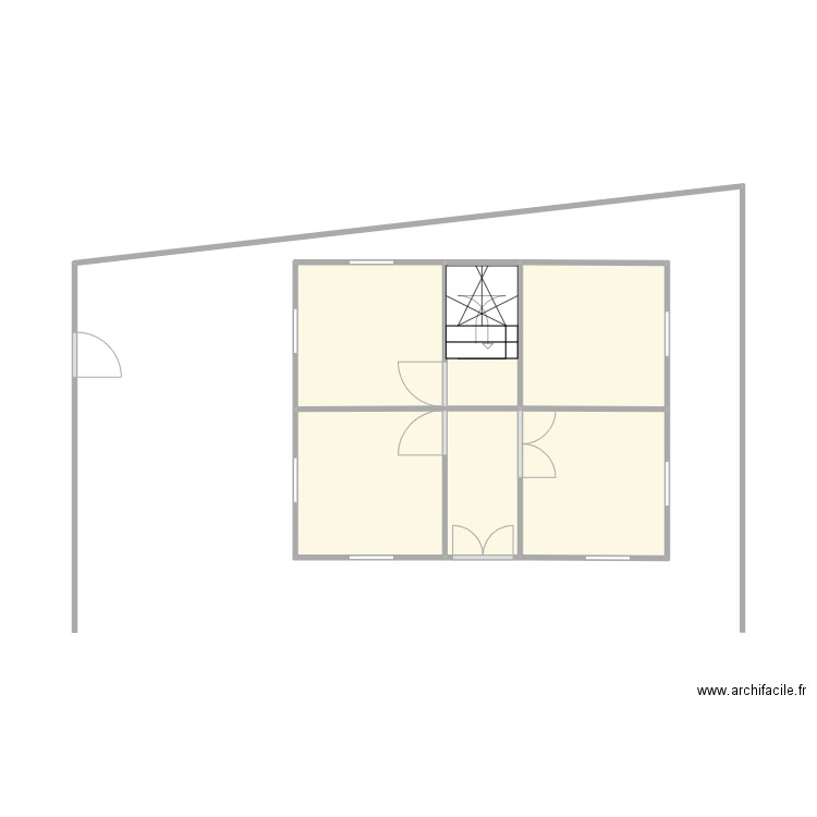 Parcelle. Plan de 4 pièces et 13 m2