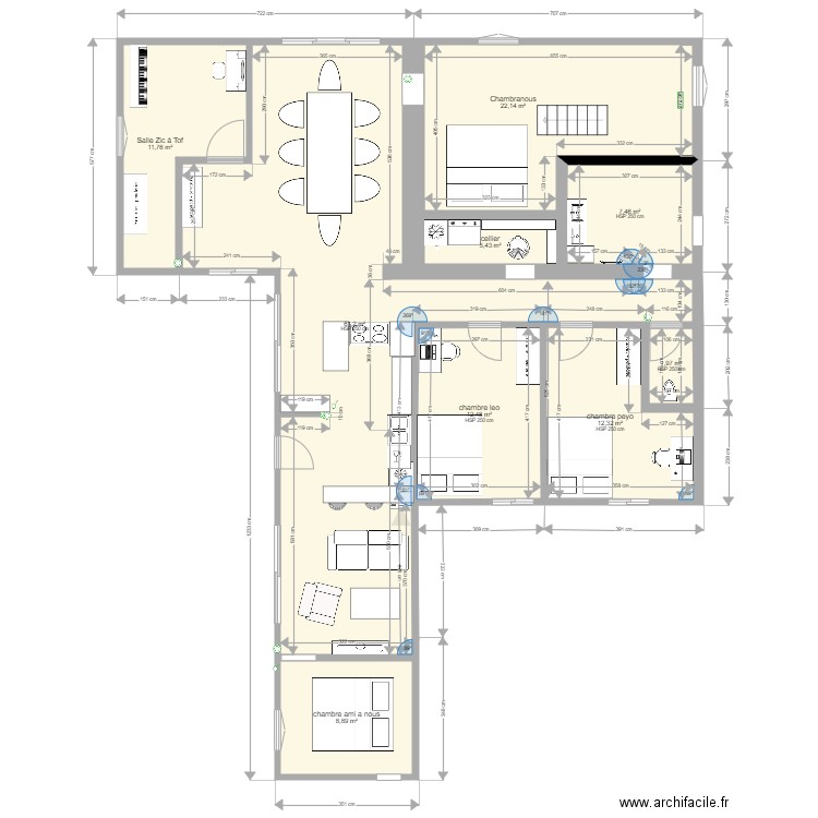escarnouille V2. Plan de 9 pièces et 142 m2