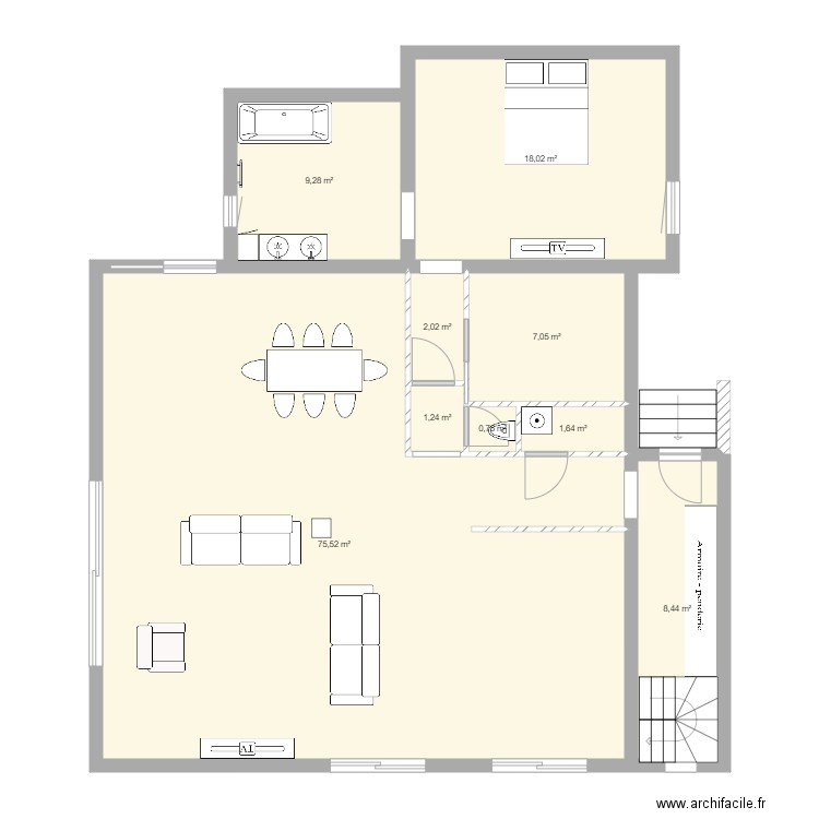 111. Plan de 9 pièces et 124 m2