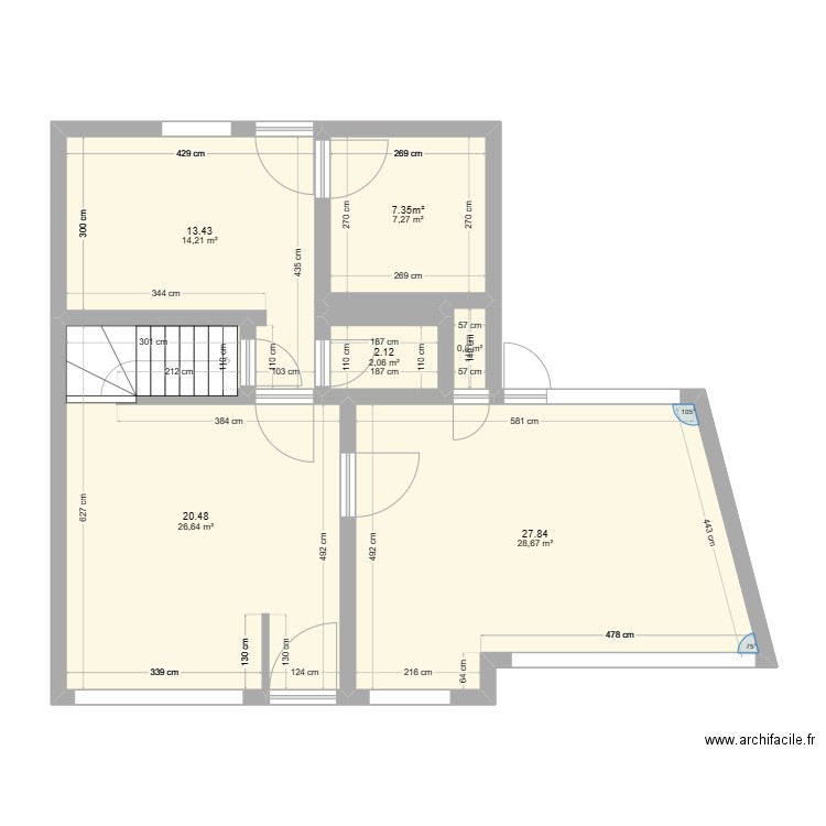 Maison Chesnay. Plan de 6 pièces et 80 m2