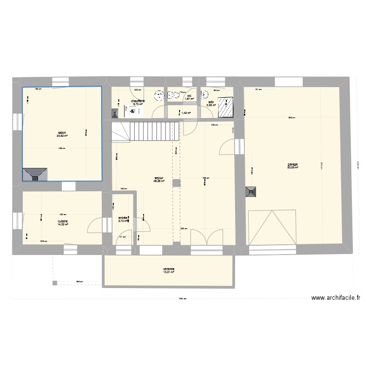 Belverne RDC. Plan de 10 pièces et 165 m2