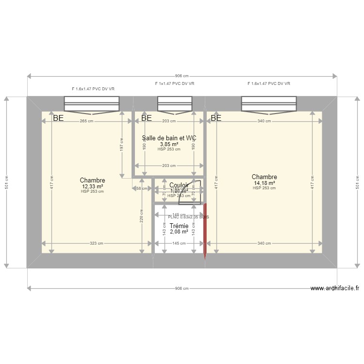 ML24000495. Plan de 17 pièces et 131 m2