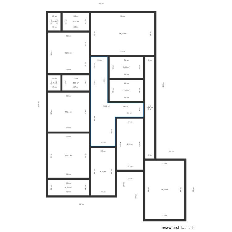 oyoma R1. Plan de 16 pièces et 136 m2