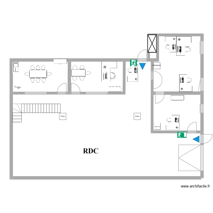 RDC. Plan de 5 pièces et 62 m²