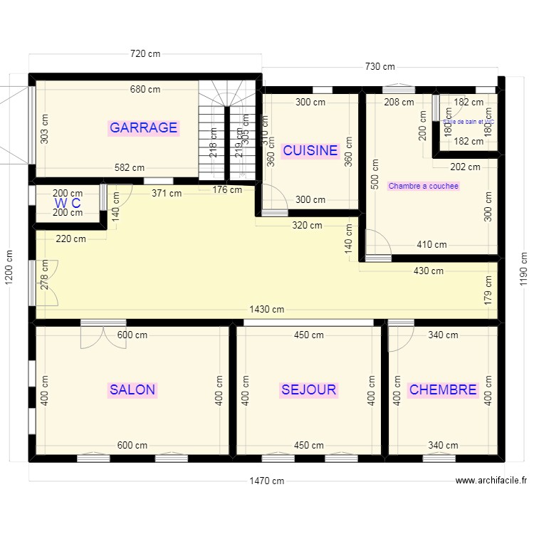 Test VT. Plan de 9 pièces et 152 m2