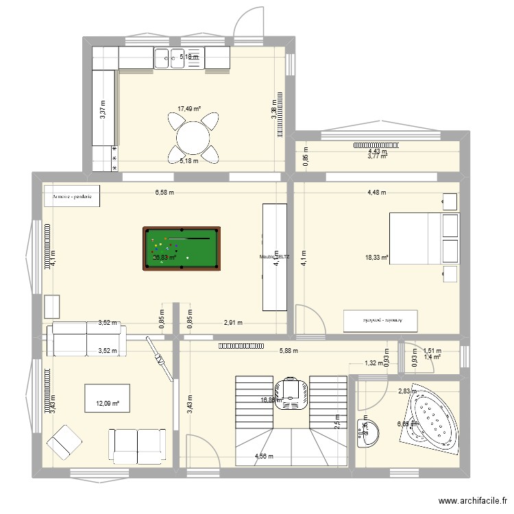 RDC 67240. Plan de 8 pièces et 103 m2