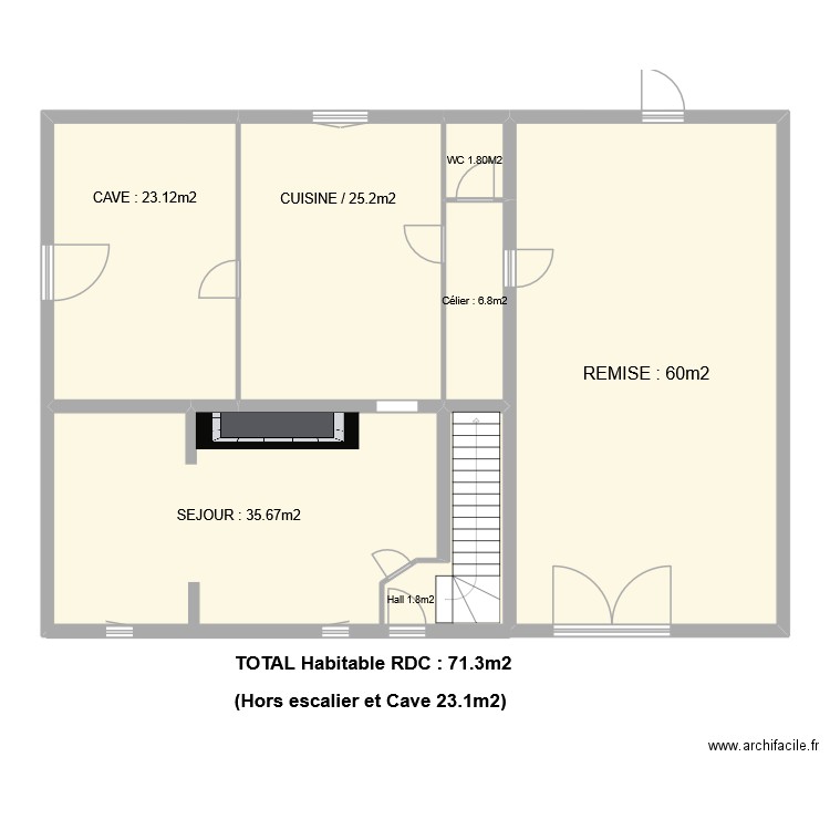 Saussines RDC. Plan de 7 pièces et 157 m2