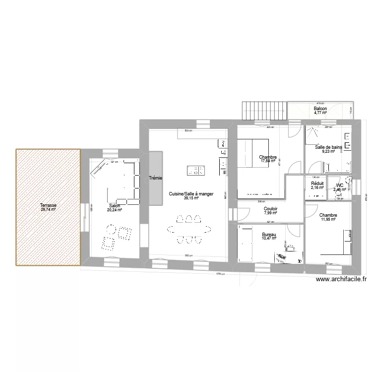 Maison Apres amm&eacute;nag&eacute;e. Plan de 
