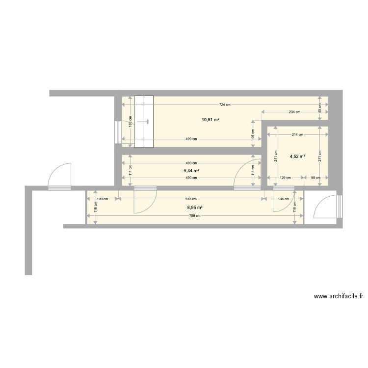 Escalier V1. Plan de 4 pièces et 30 m2