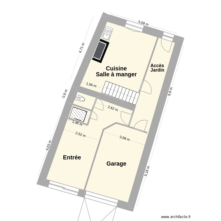 RDC2. Plan de 6 pièces et 130 m2