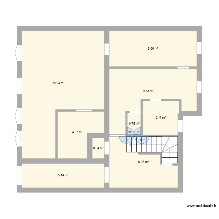 1er etage. Plan de 9 pièces et 62 m2