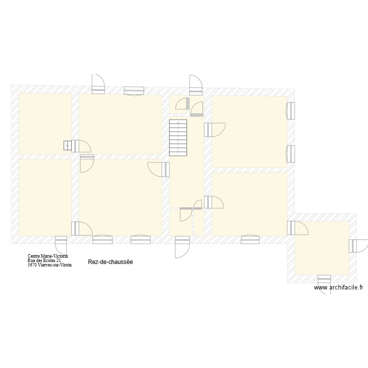 Rez CMV Vierves sol 6. Plan de 9 pièces et 161 m2