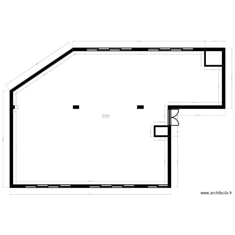 B78MLB8S existant. Plan de 3 pièces et 174 m2