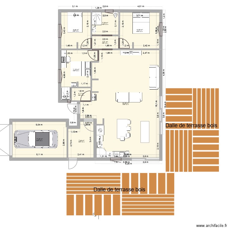 maison decalée. Plan de 9 pièces et 132 m2