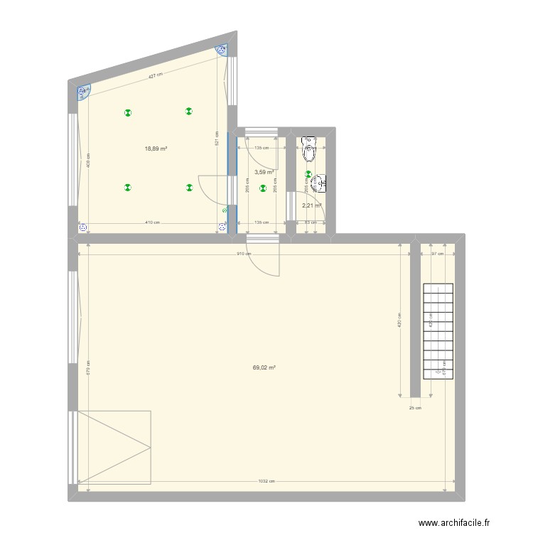 Trachanas RDC Dépot. Plan de 4 pièces et 94 m2