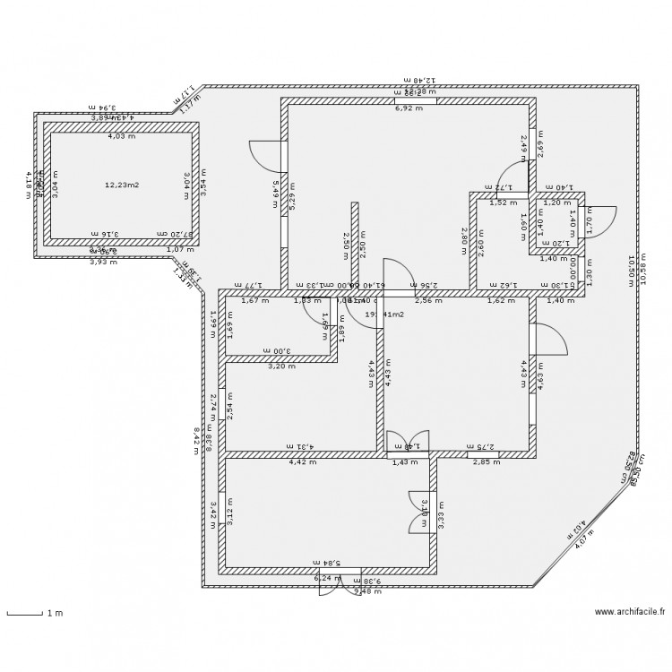 Piscine cote gauche. Plan de 0 pièce et 0 m2