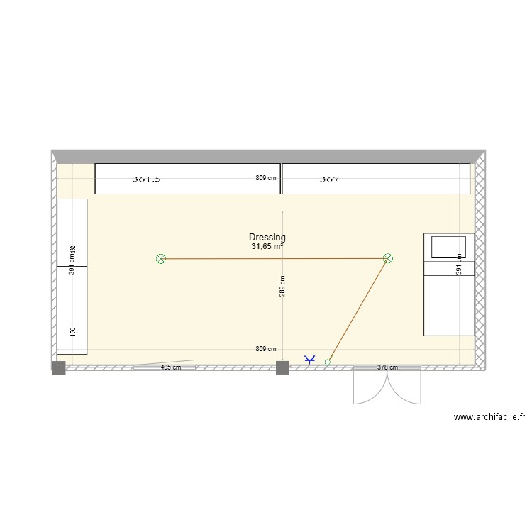 Dressing. Plan de 1 pièce et 32 m2