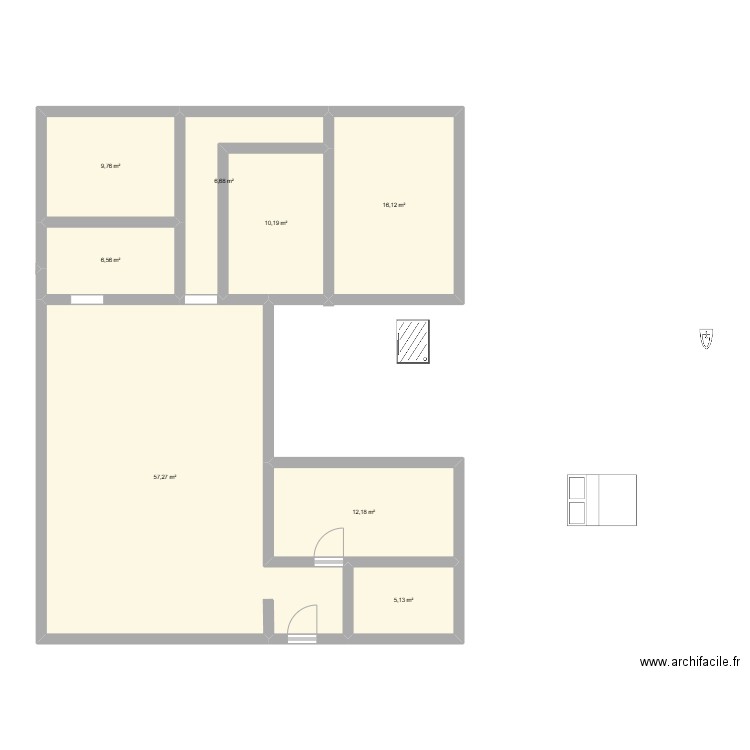 MAISON U. Plan de 8 pièces et 124 m2