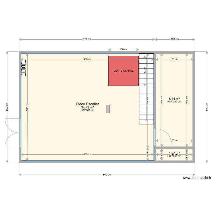 Pièce monte charge. Plan de 0 pièce et 0 m2