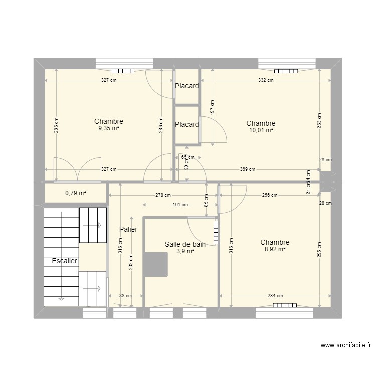 Maison R+1. Plan de 12 pièces et 43 m2