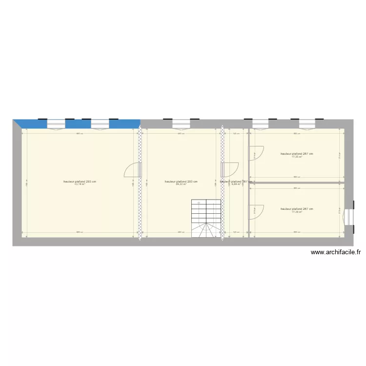 Ancienne maison &agrave; r&eacute;nover &eacute;tage. Plan de 